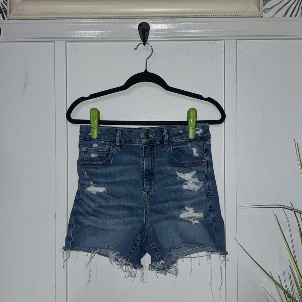 Womens American Eagle shorts ( Curvy hi-rise shortie)